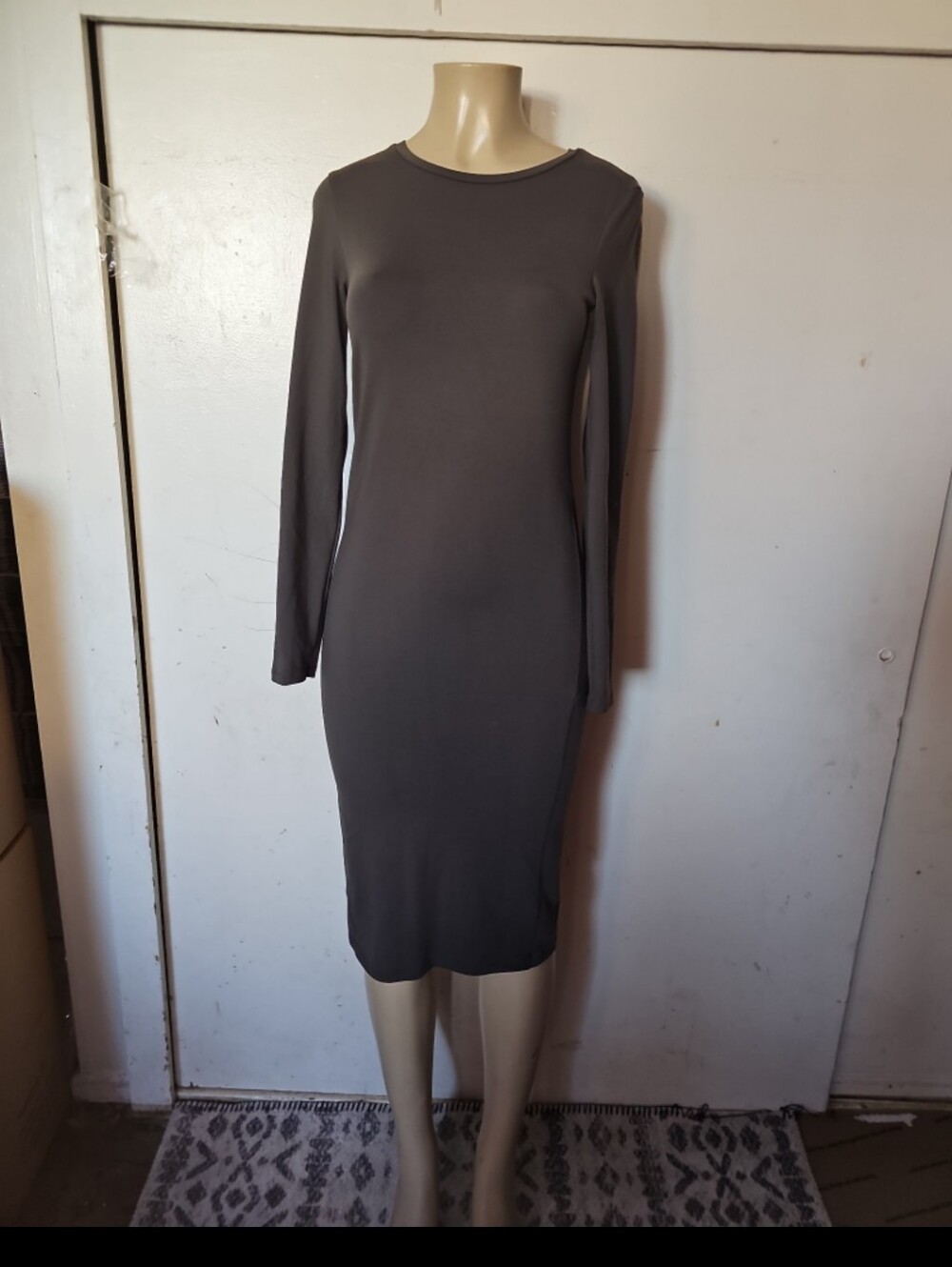 Leith Charcoal Long Sleeve Midi Dress